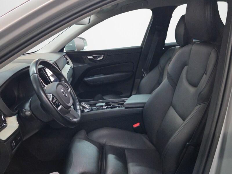 VOLVO XC60 (2017-->) XC60 B4 (d) automatico Plu...