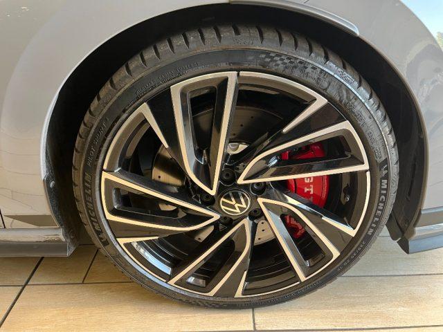 VOLKSWAGEN Golf GTI CLUB SPORT