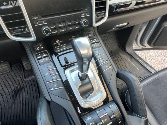 PORSCHE Cayenne 3.0 Diesel TETTO