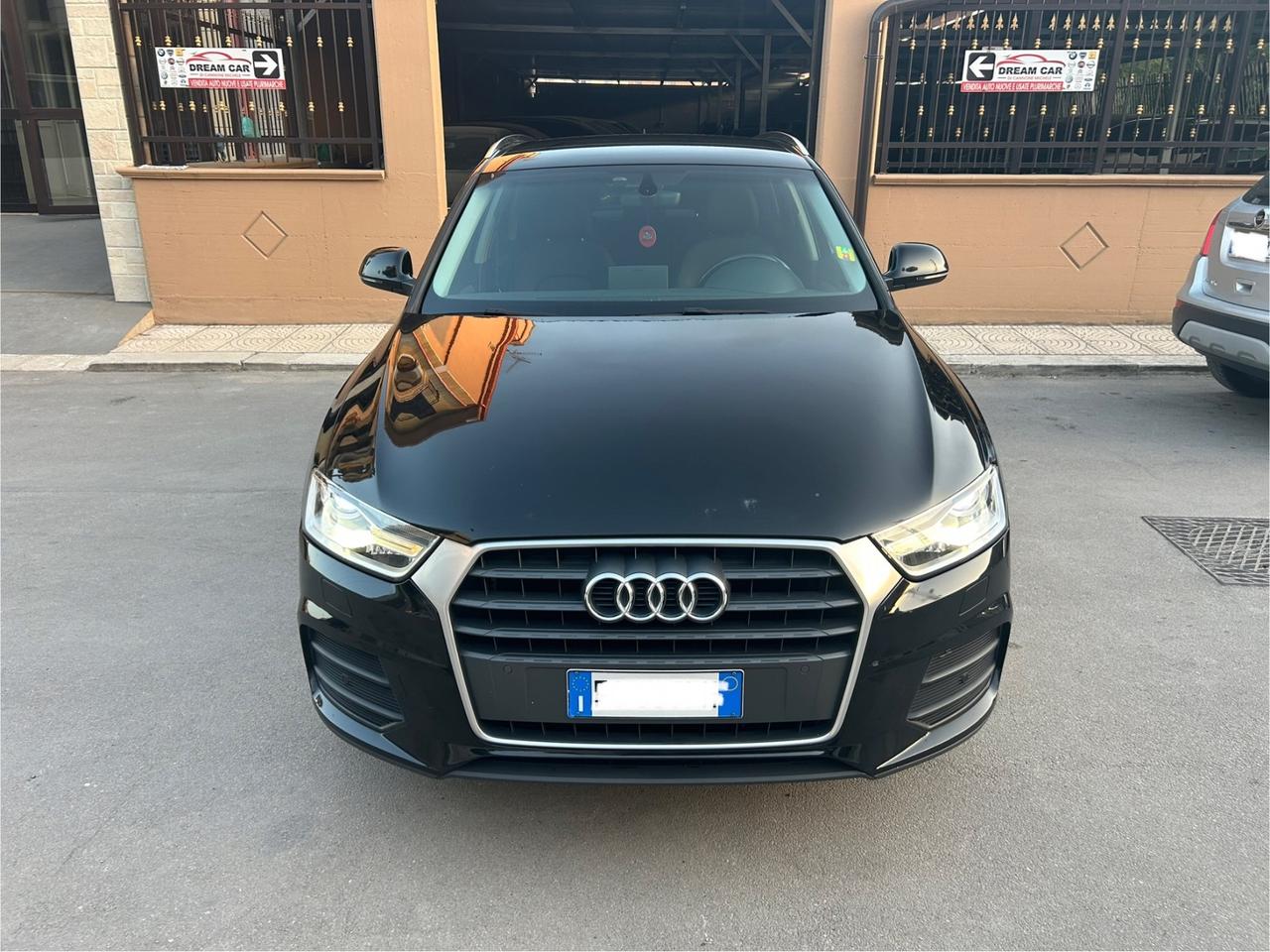 Audi Q3 2.0 TDI 120 CV Sport