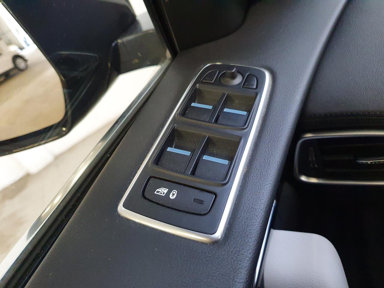 JAGUAR E-Pace (X540) - E-Pace 2.0D 240 CV AWD aut. R-Dynamic S