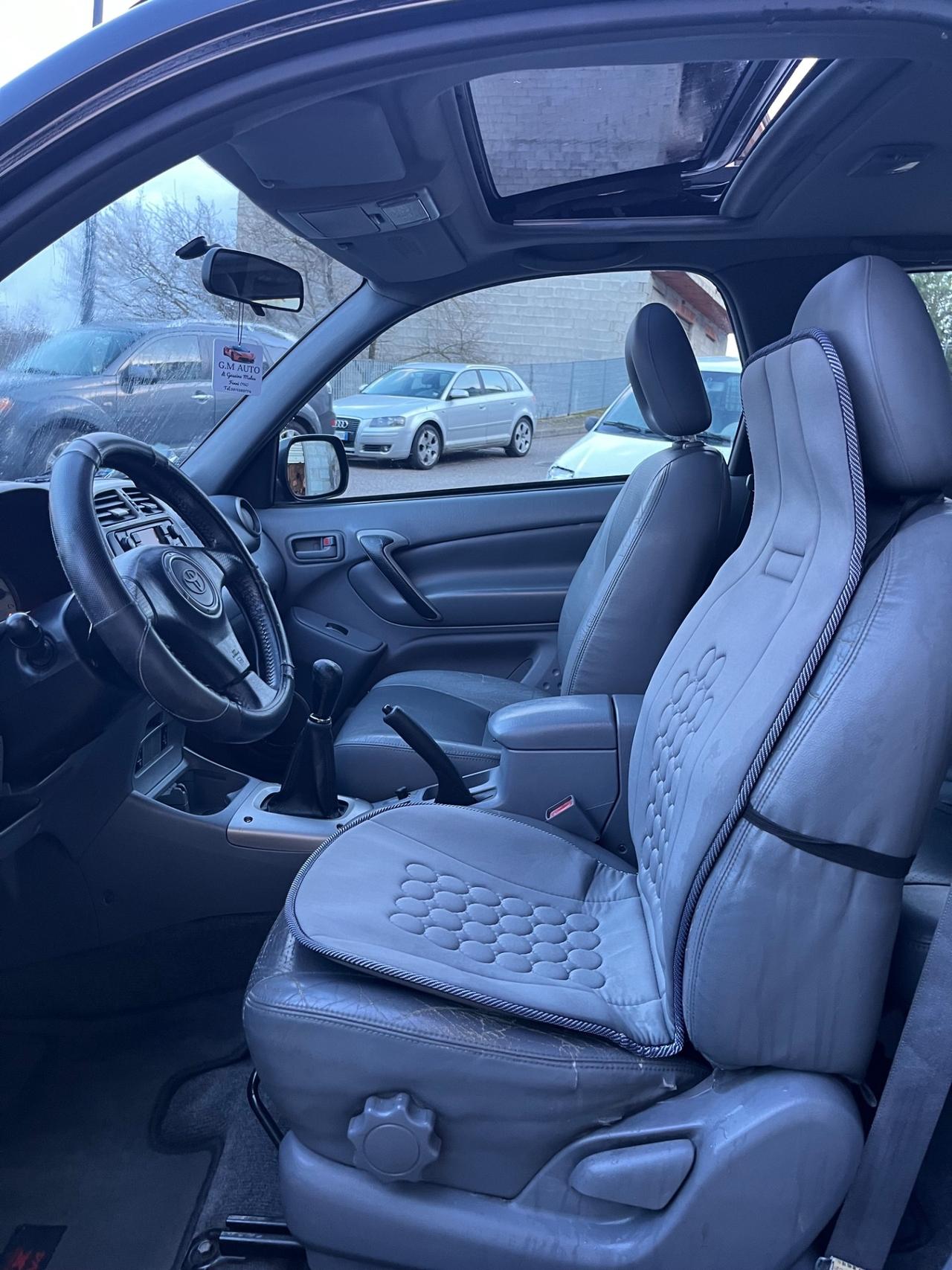 Toyota RAV 4 RAV4 2.0 Tdi D-4D cat 3 porte Sol