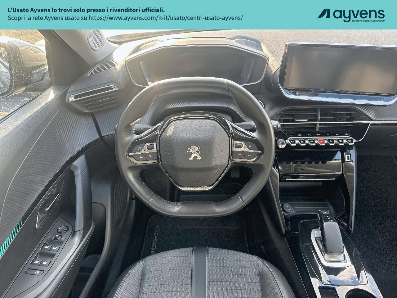 Peugeot 2008 motore elettrico 136 CV Allure
