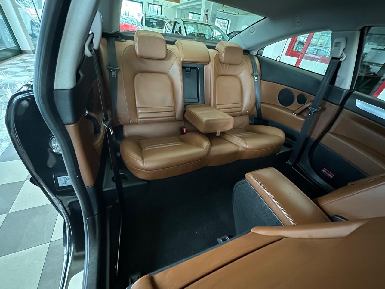 Peugeot 407 Coupé 2.7 V6 HDi Féline