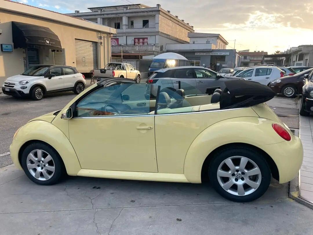 Volkswagen New Beetle 2.0 Cabrio