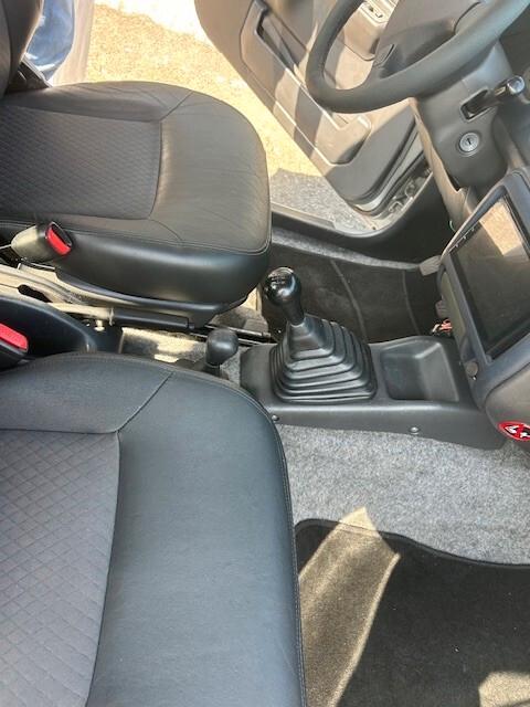 Suzuki Jimny 1.3i 16V cat 4WD JLX