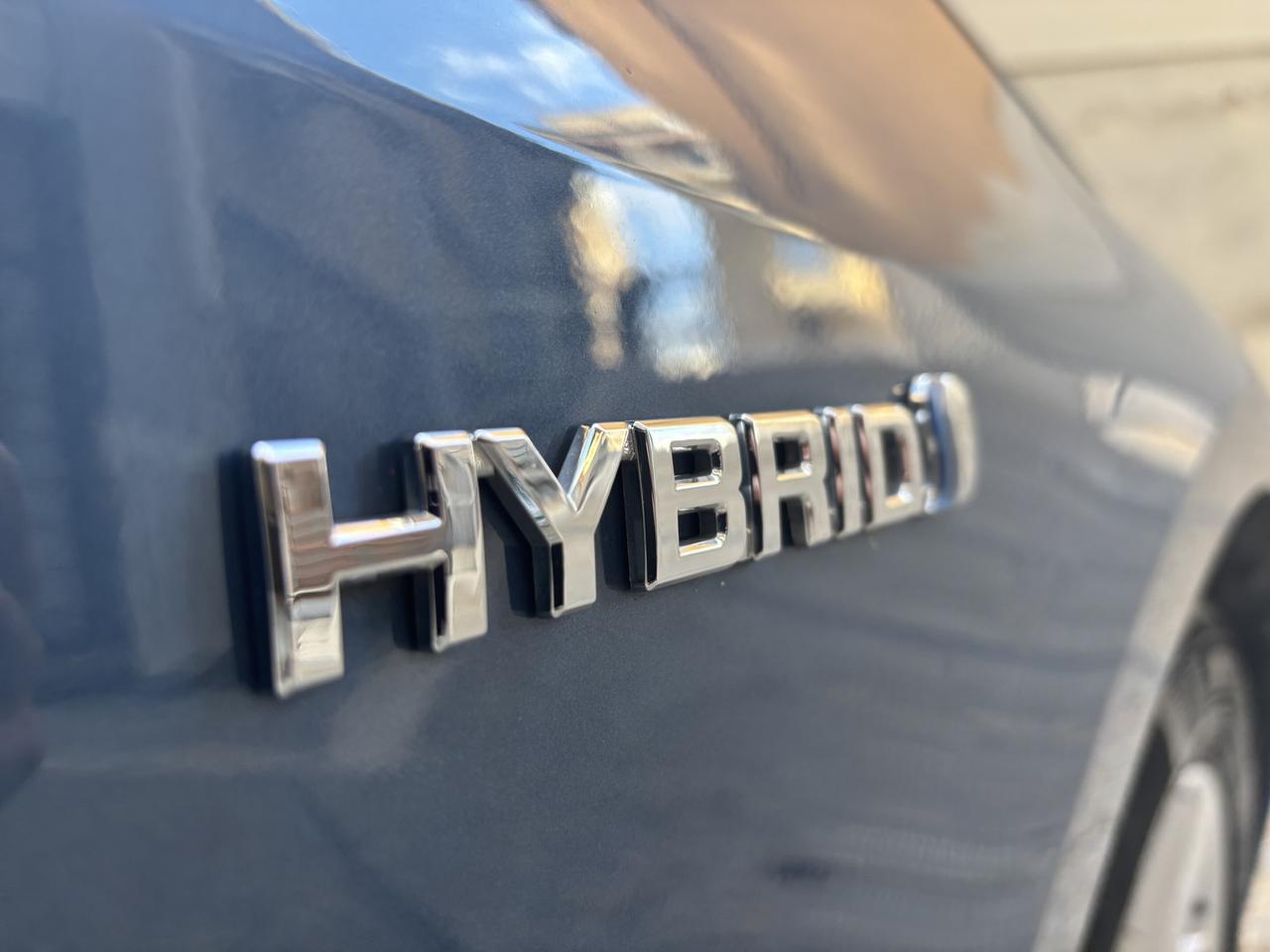 TOYOTA COROLLA 1.8 HYBRID