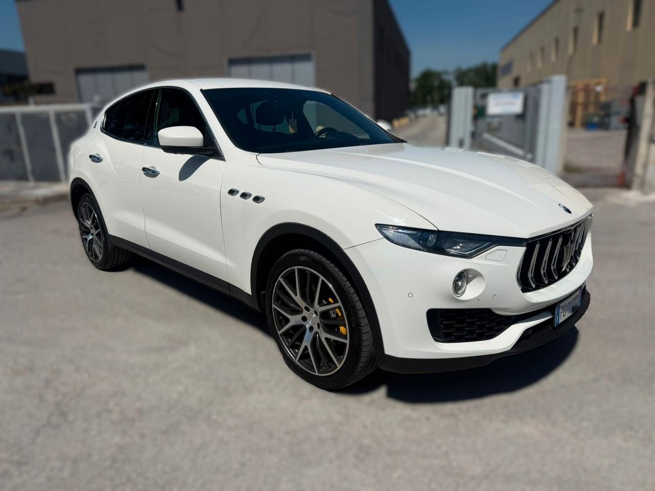 MASERATI LEVANTE 3.0 D 2018 12 MESI DI GARANZIA