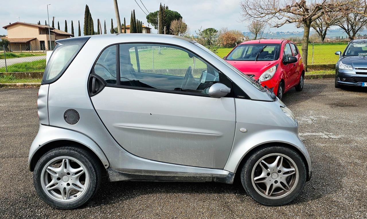 Smart ForTwo 700 coupé pure (45 kW)