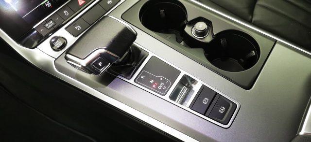 AUDI A6 Avant 45 3.0 TDI quattro ultra S-tronic S-Line