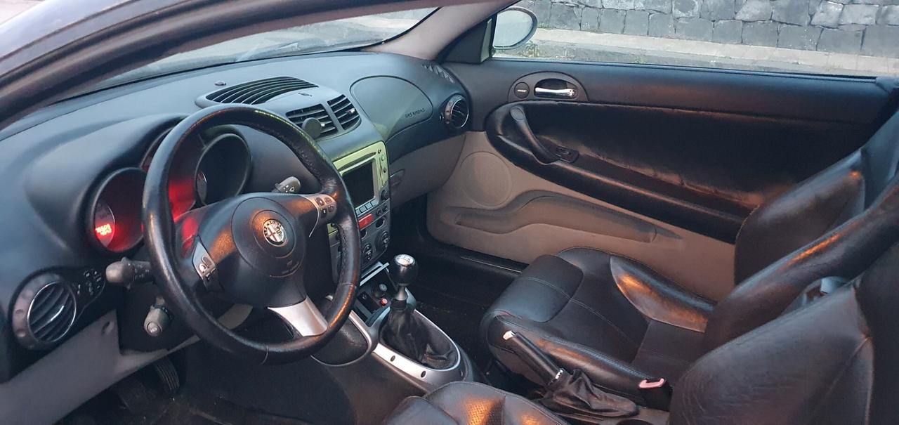 Alfa Romeo GT 1.9 MJT 16V Luxury