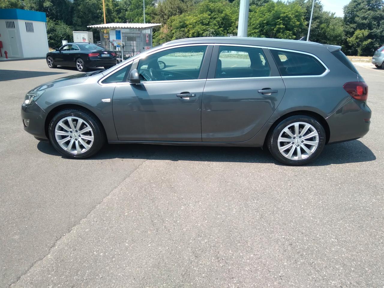 Opel Astra 2.0 CDTI 160CV Sports Tourer Cosmo S