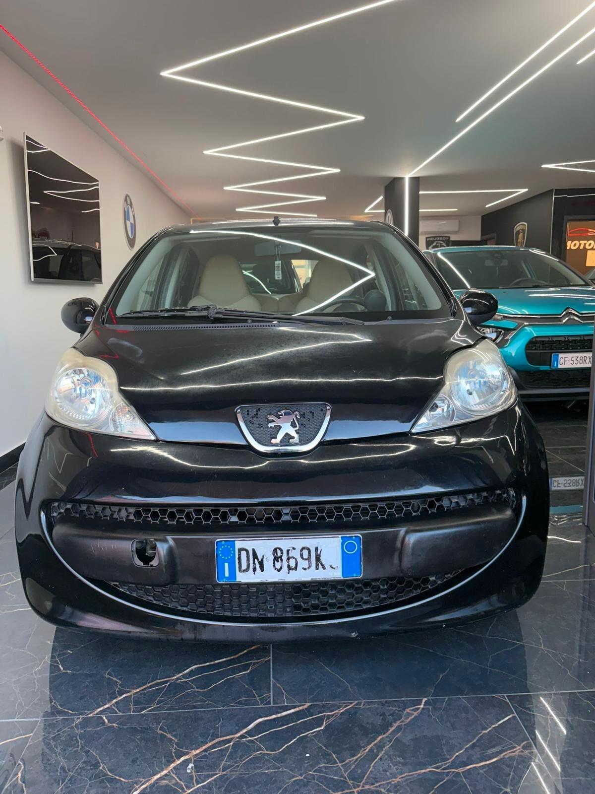 Peugeot 107 1.0 68CV 5p. Plaisir 2Tronic