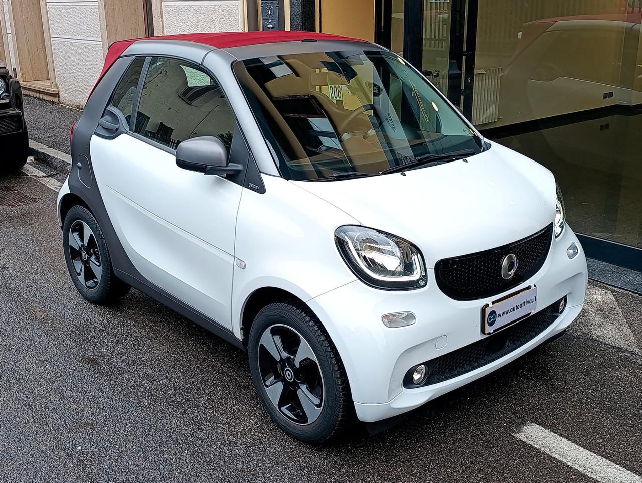 Smart ForTwo 70 1.0 twinamic cabrio Perfect capote Rossa