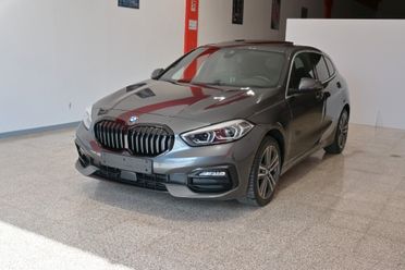 BMW 116D 115CV 6M. SPORT LINE ( FARI LED - BMW DIGITAL COCKPIT - TETTO PANORAMICO APR. - AMBIENT LIGHTS - SPORT INTERIOR - CRUISE - NAVI - MIRROR - PARK ASSISTANT - TELECAMERA POST. - CERCHI 17 )