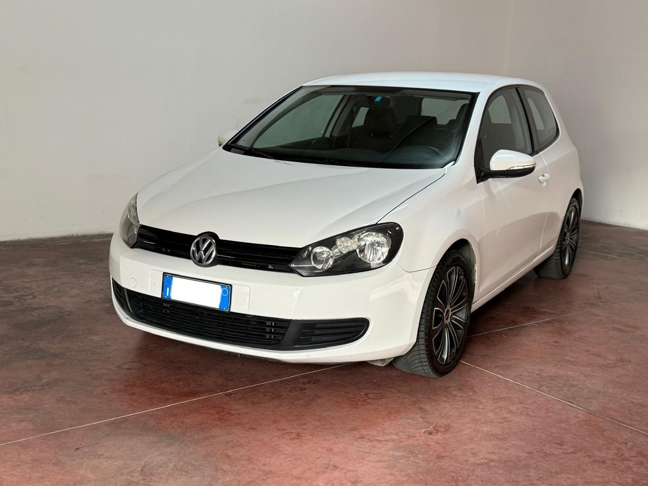 Volkswagen Golf 1.6 TDI DPF DSG 3p. Highline