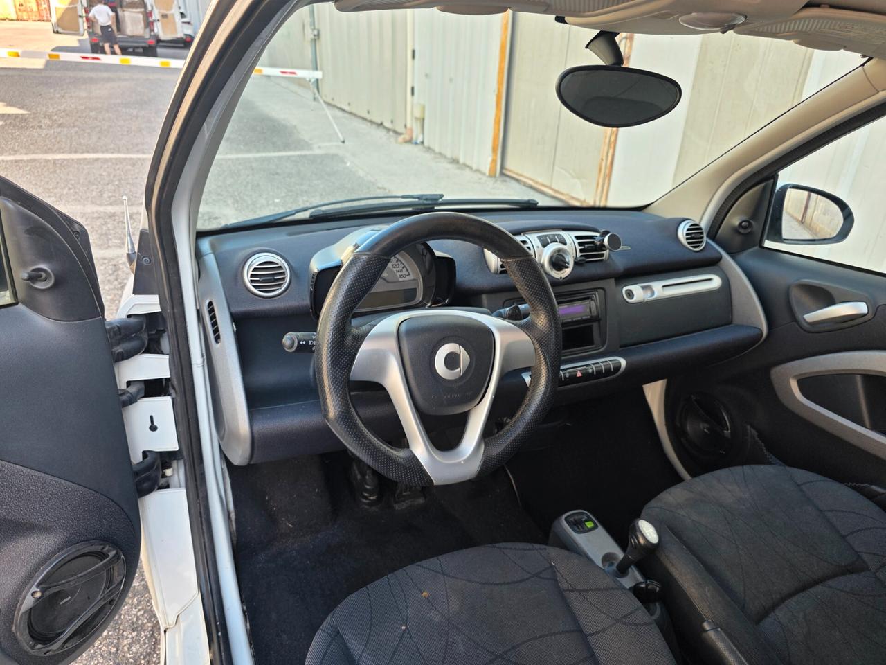 Smart ForTwo 1000 52 kW MHD coupé pure