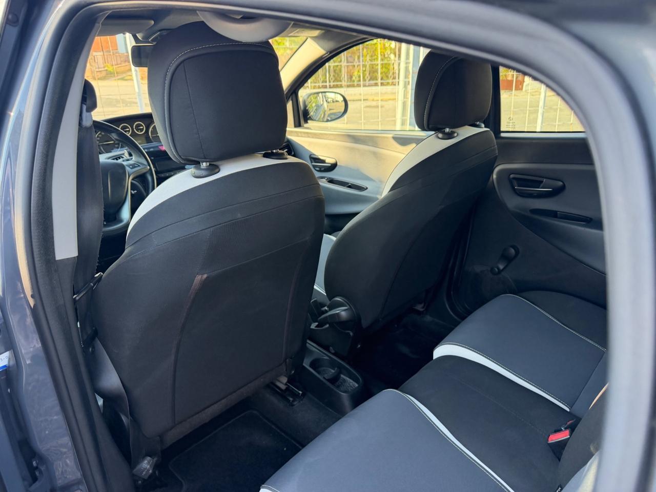 Lancia Ypsilon 1.3 MJT 16V 95 CV 5 porte S&S Elle