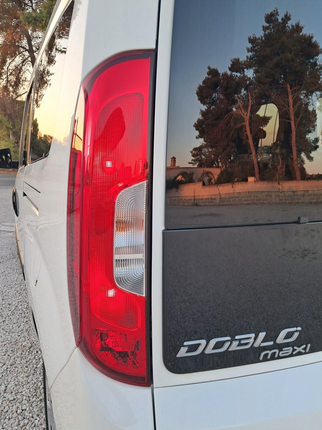 Fiat Doblò 1.6 MJT 120cv 5 Posti N1 PL Maxi Lounge *GANCIO T.*