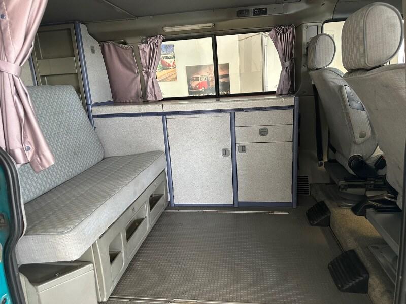 VOLKSWAGEN Transporter 4ª s. Transporter 2.4 D...