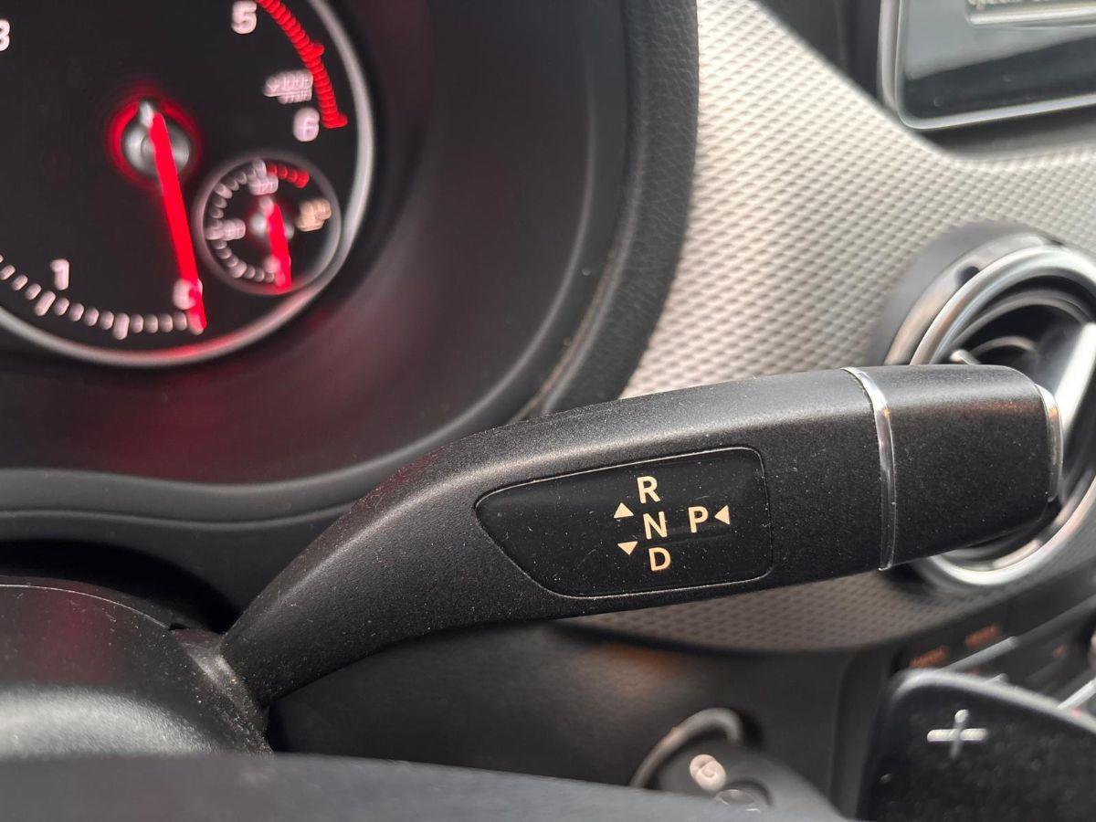 MERCEDES - Classe B - B 200 Automatic 4Matic Premium