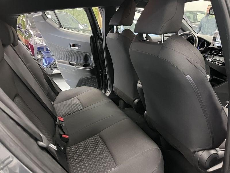 Toyota C-HR C-HR 1.8 Hybrid E-CVT Active