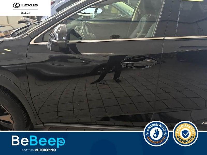 Lexus NX 300H 2.5 PREMIUM 4WD CVT
