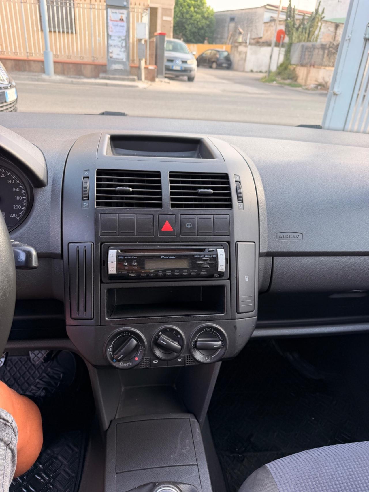 Volkswagen Polo 1.4/69CV TDI 5p. Trendline PERFETTA!!!