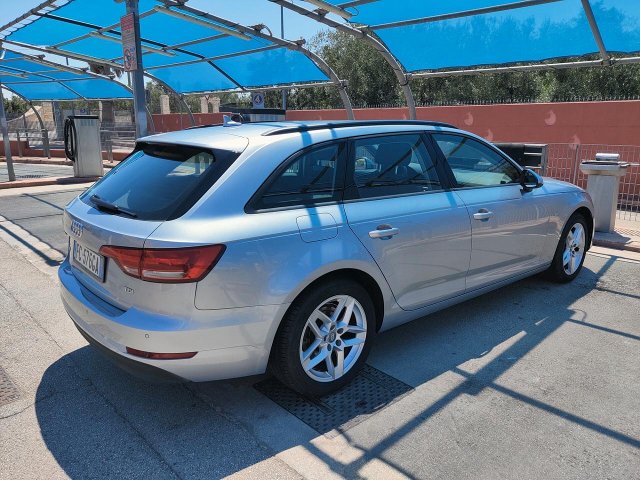 Audi A4 Avant 2.0 TDI 150 CV ultra S tronic