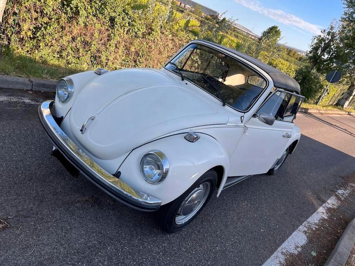 Volkswagen Maggiolino Cabrio