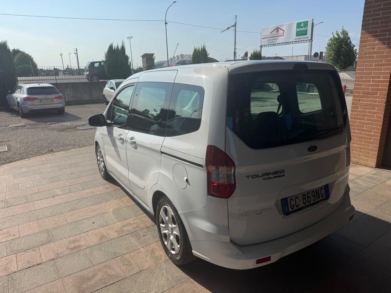 Ford Tourneo Courier 1.5 TDCI 100 CV S&S Plus
