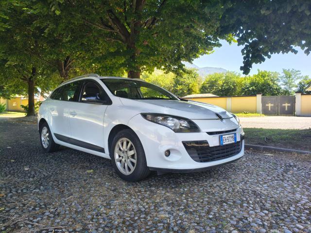 RENAULT Megane Mégane 1.6 16V SporTour Attractive