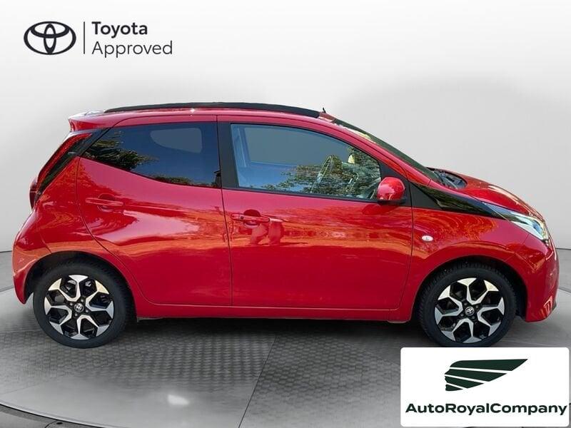 Toyota Aygo 1.0 VVT-i x-clusiv red style MMT