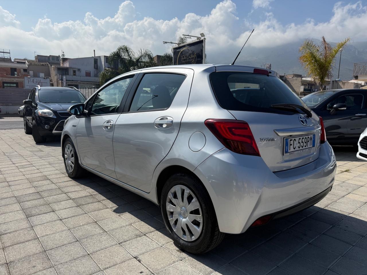 Toyota Yaris 1.5 Hybrid 5 porte Active