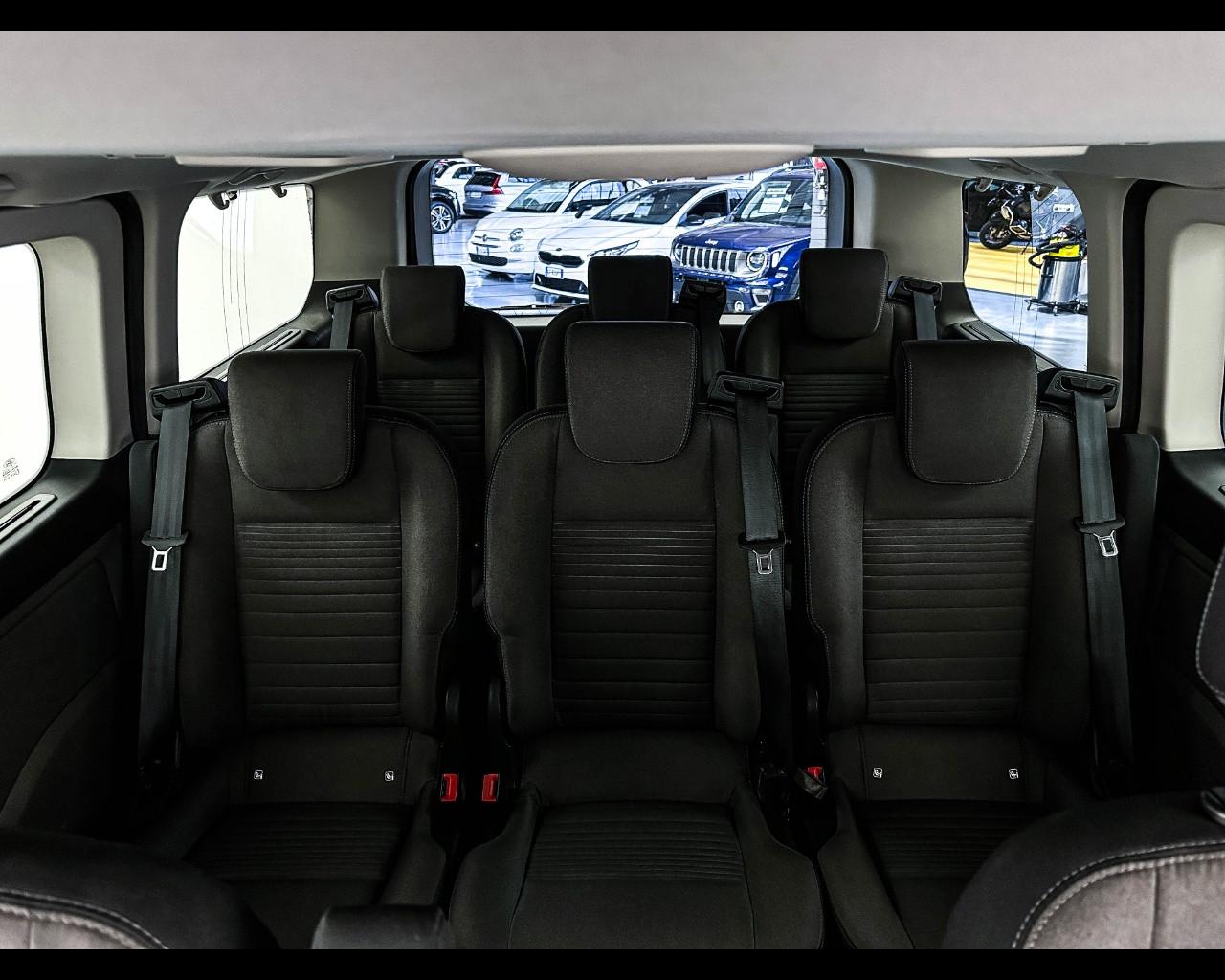 FORD Tourneo Custom 1ª s - Tourneo Custom 320 2.0 EcoBlue 130CV MHEV PC Titanium