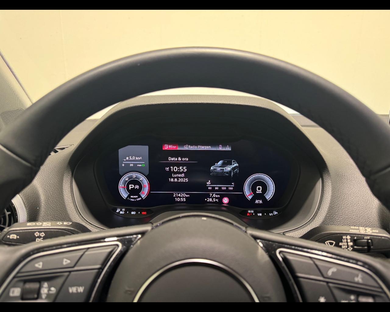 AUDI Q2 35 TDI S-TRONIC S LINE EDITION