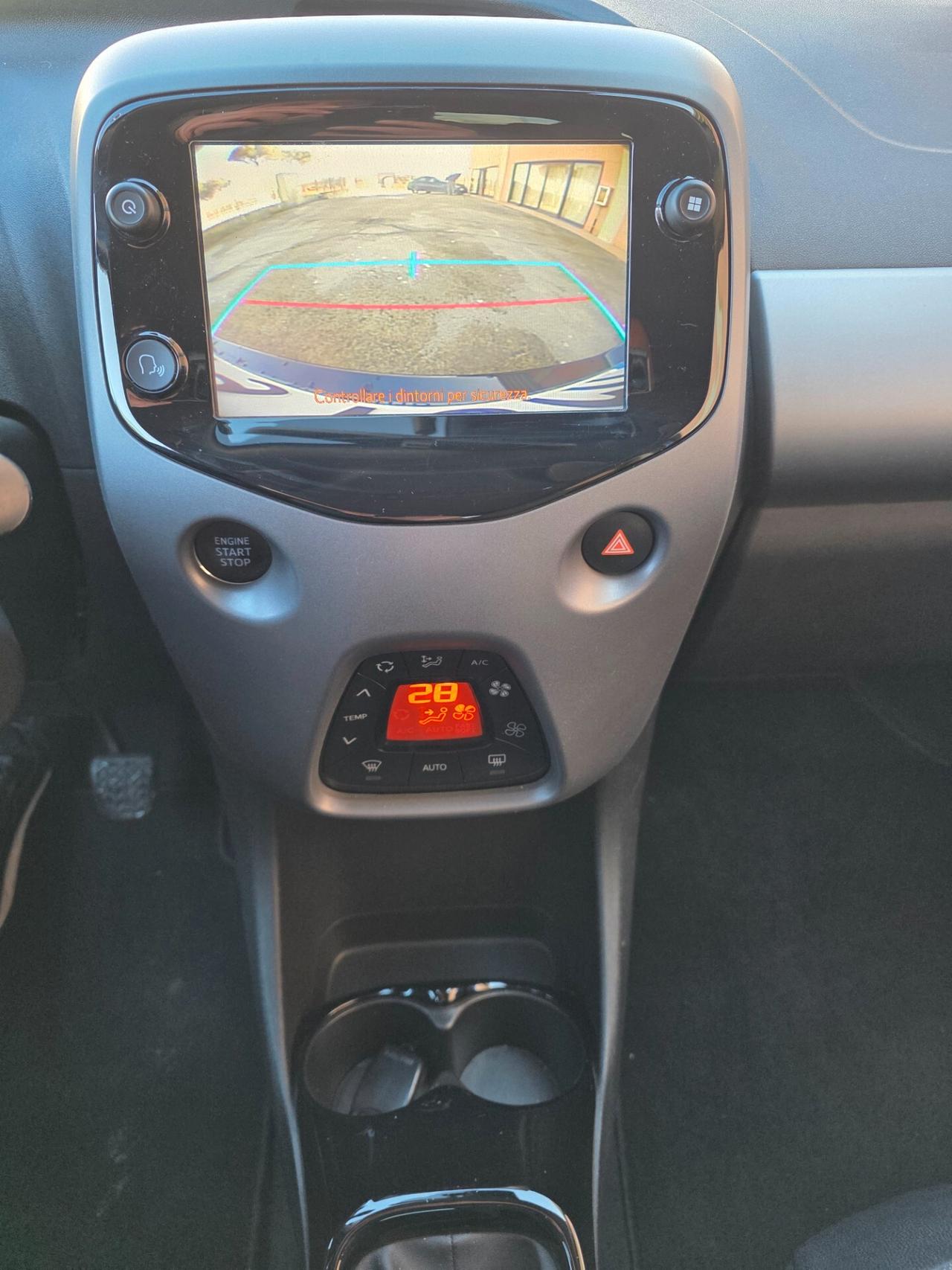 Toyota Aygo 1.0 VVT-i 72 CV 5 porte x-cite