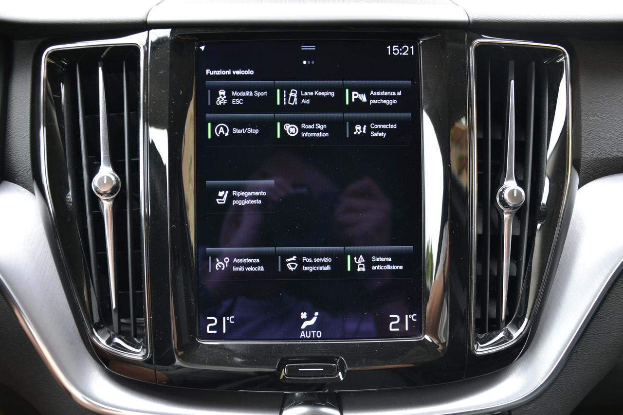 Volvo XC 60 2.0 D3 150CV MOMENTUM PRO **PREZZO VERO**