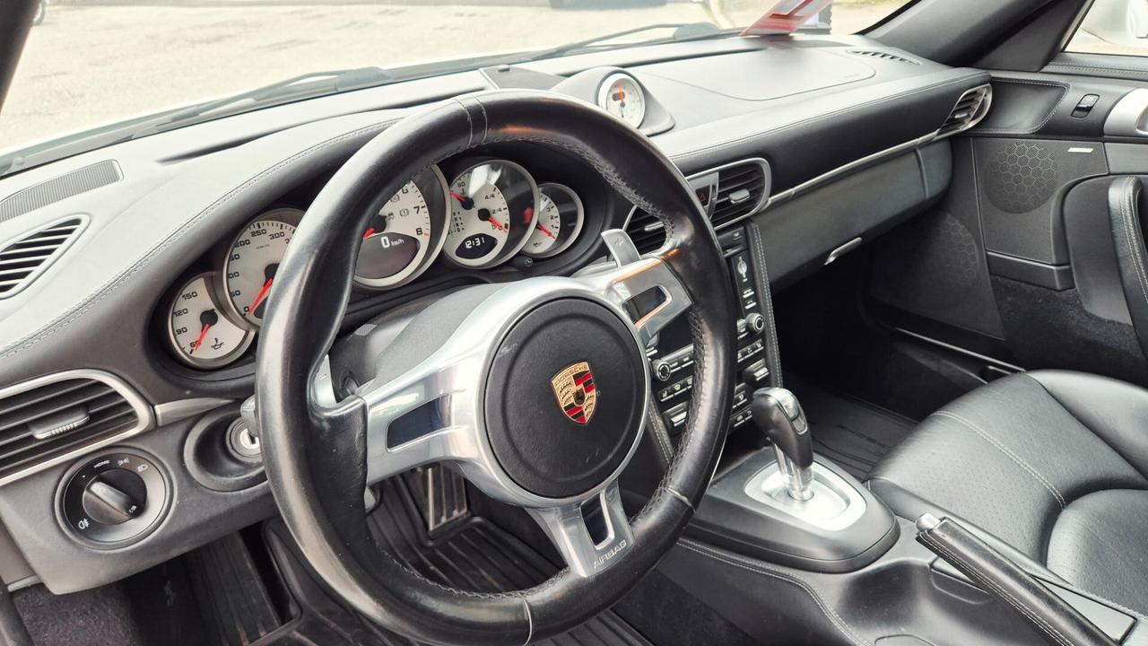 Porsche 911 Carrera GTS Cabriolet