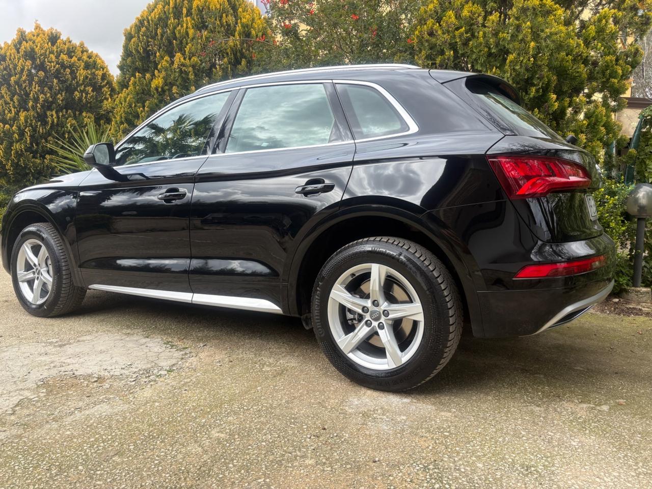 Audi Q5 2.0 TDI 190 CV quattro S tronic Business Sport