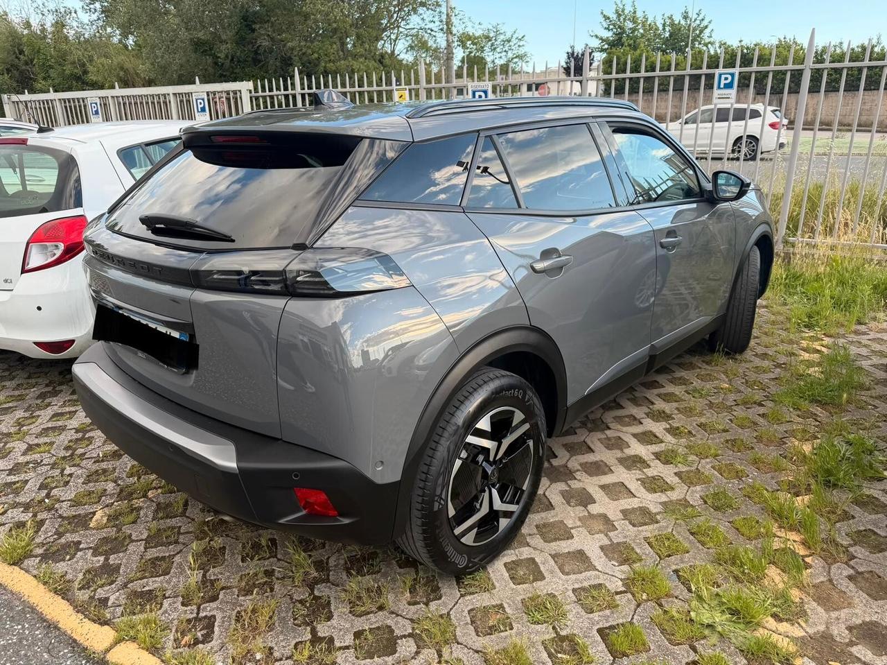 Peugeot 2008 PureTech 100 S&S Allure