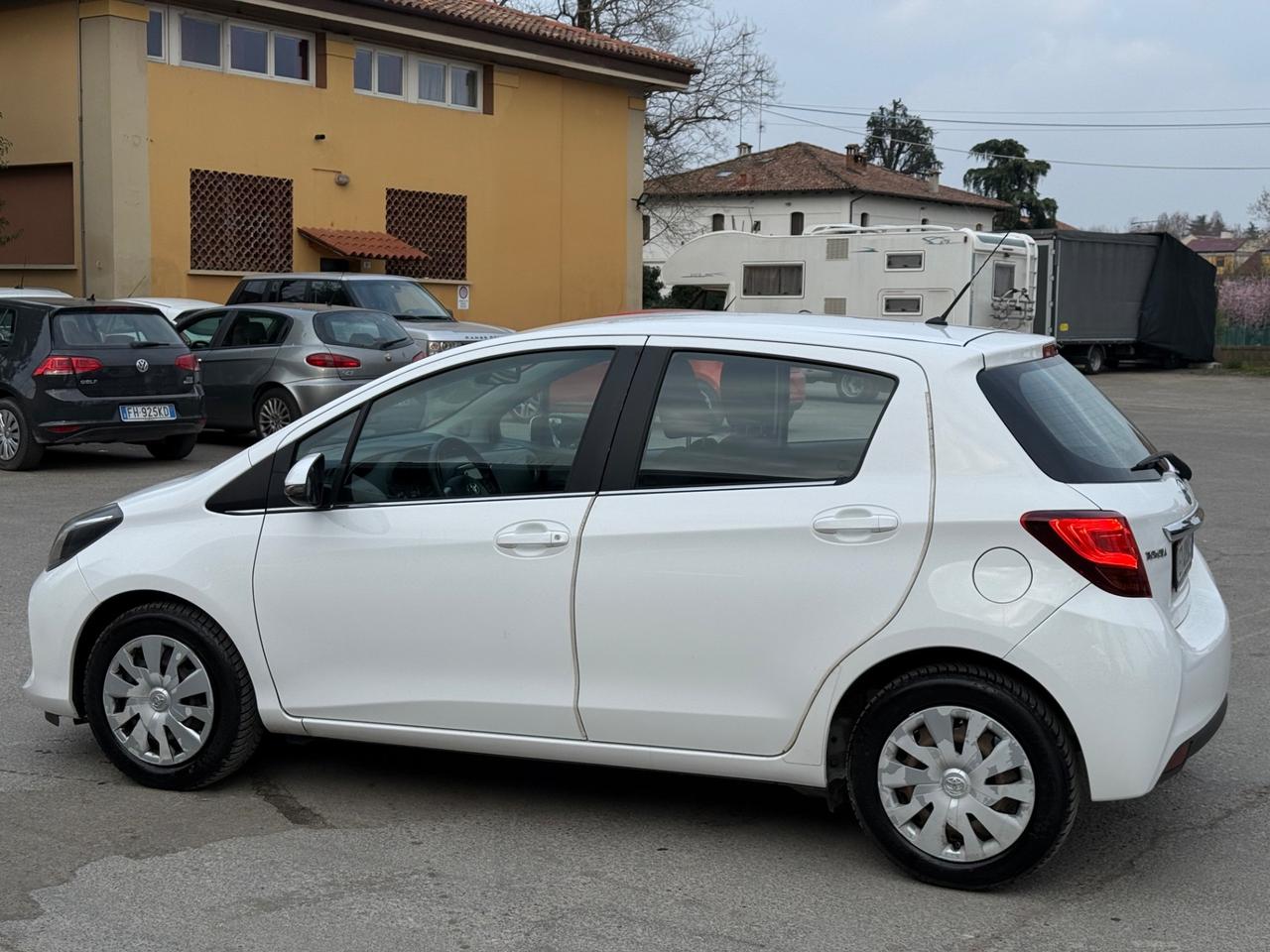 Toyota Yaris 1.0 5 porte Lounge