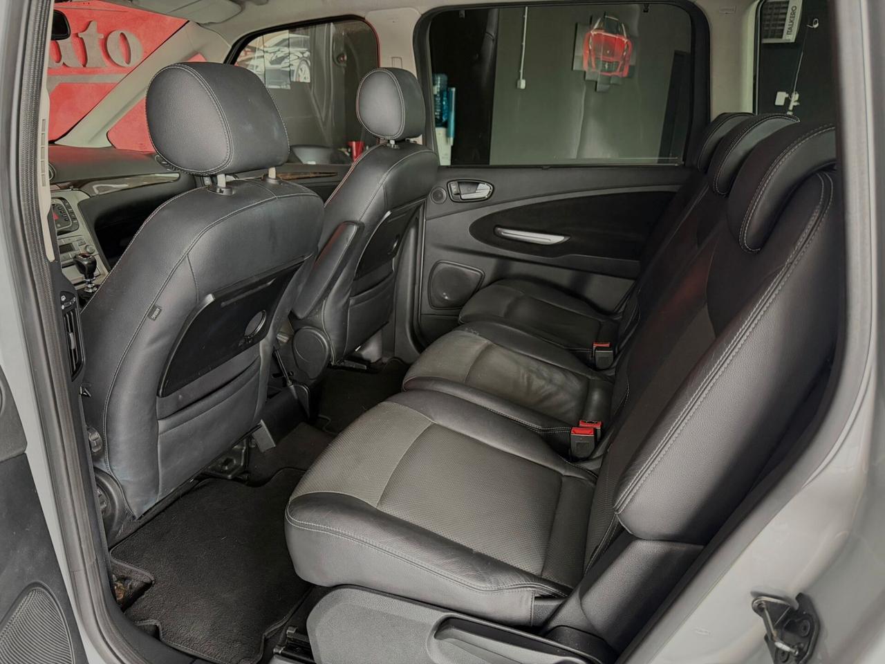 Ford Galaxy 2.0 TDCi 140 CV DPF 7 POSTI