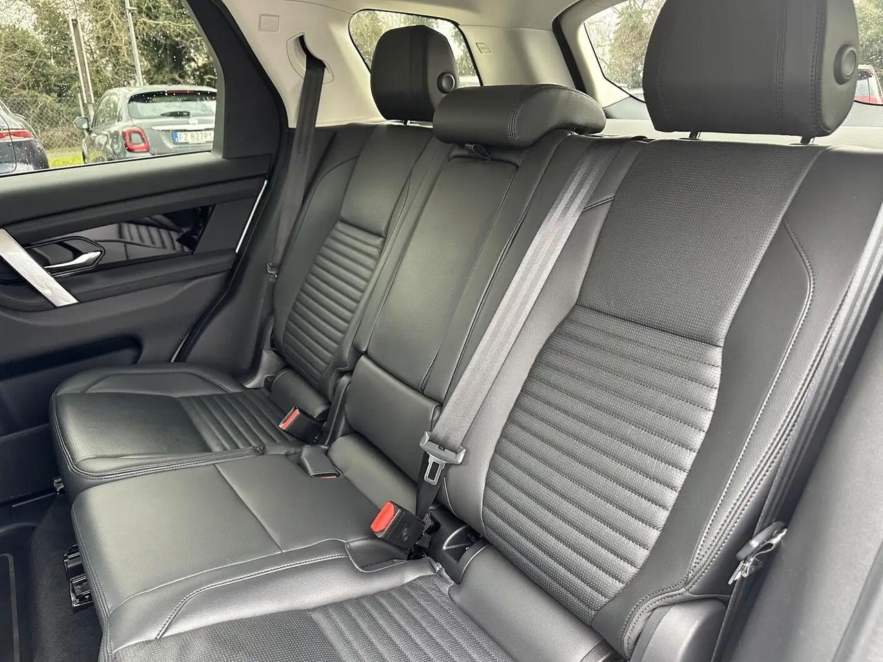 Land Rover Discovery Sport 2.0 Si4 200 CV AWD Auto SE