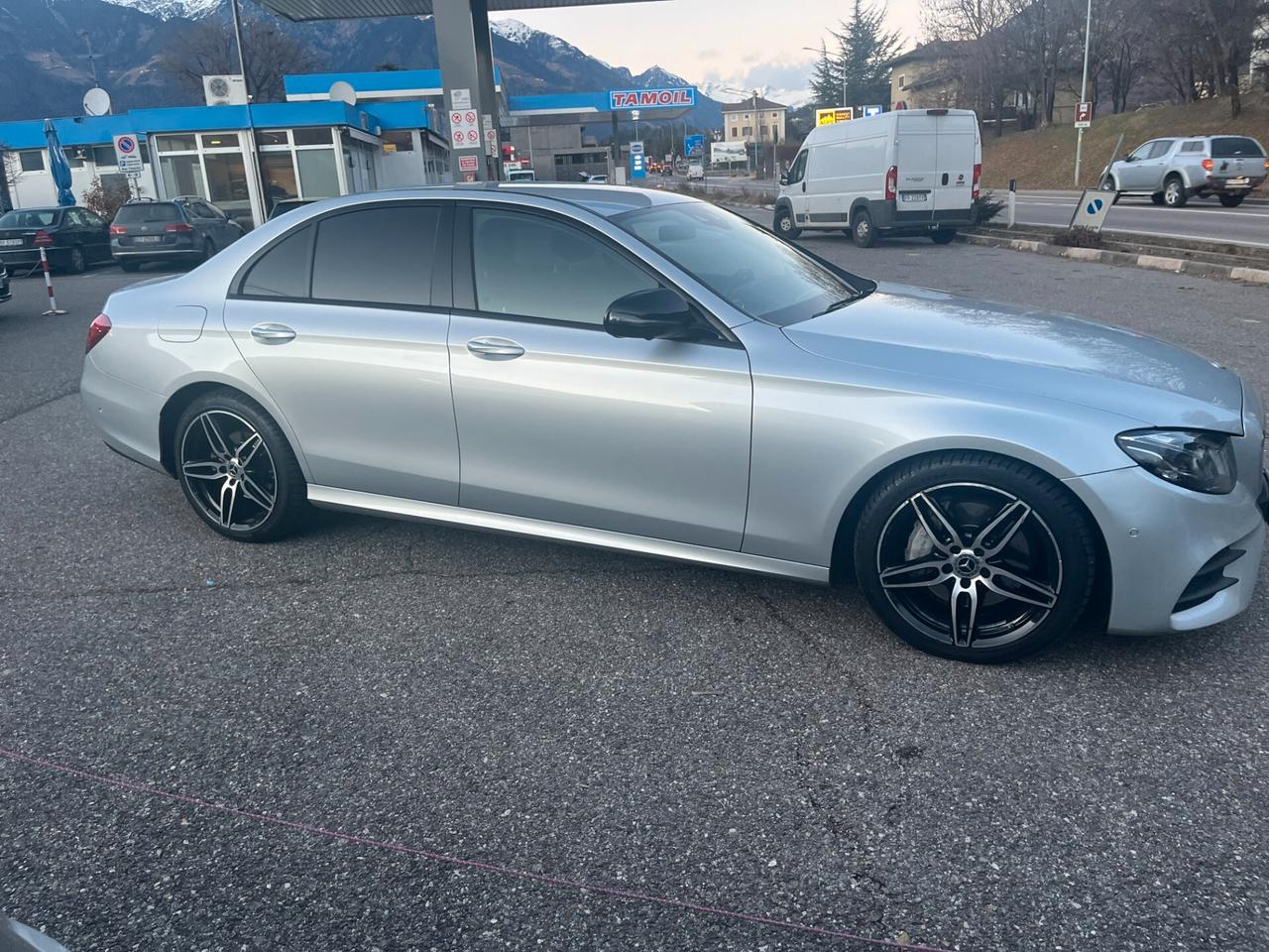 Mercedes-benz E 220 E 220 d 4Matic Auto Premium Plus AMG