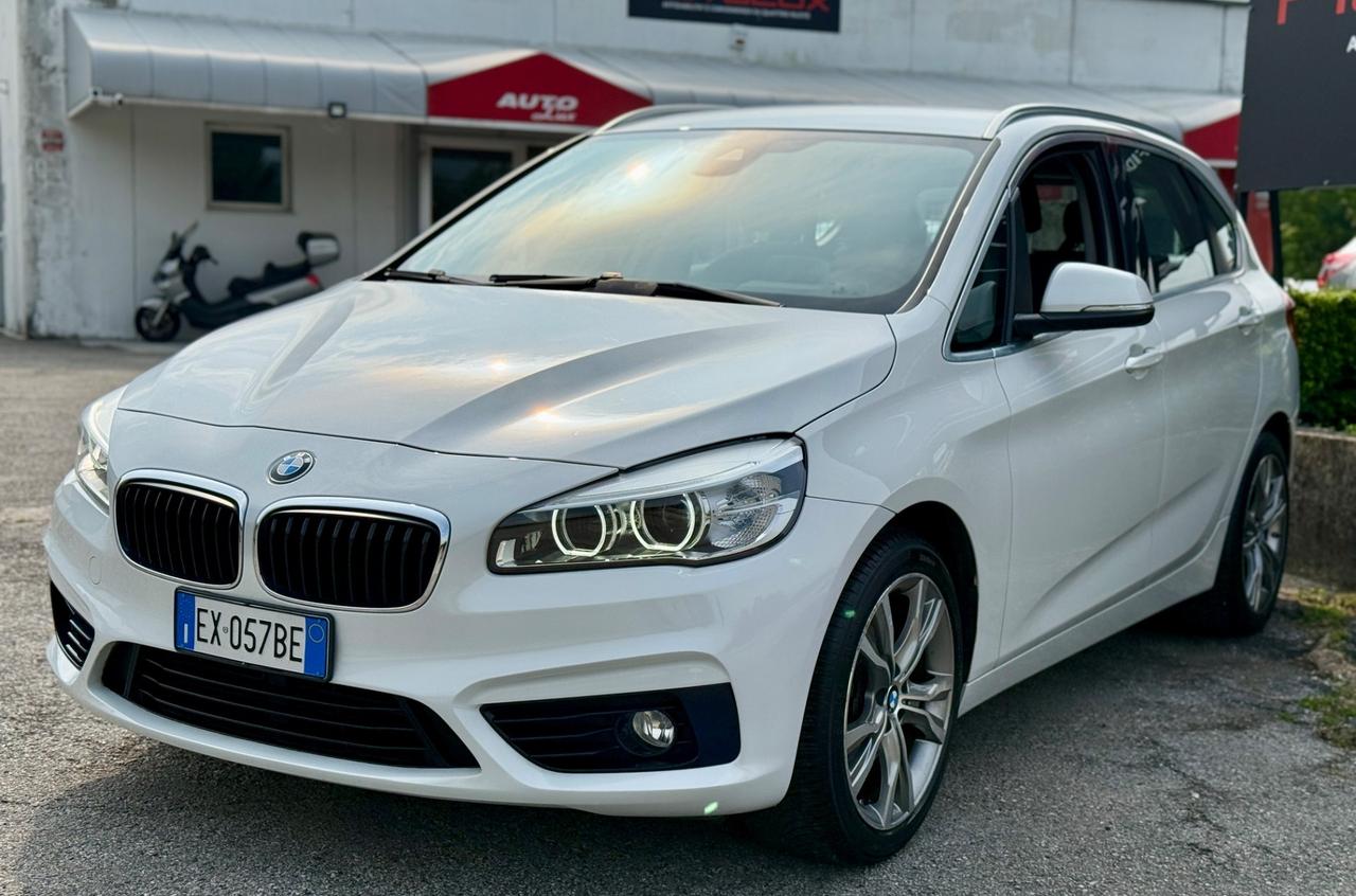 BMW 218i Active Tourer 136Cv OK NEOPATENTATI