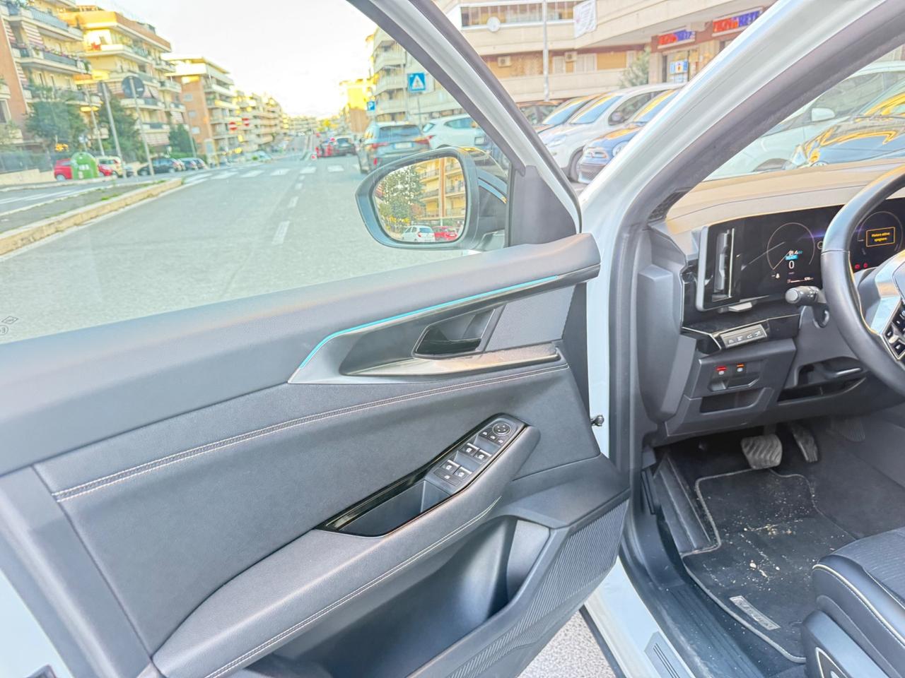 Renault Austral Full Hybrid E-Tech 200 CV Iconic LED PELLE NAVI KAMERA 360 EXSTEND GREEP CERCHI 18