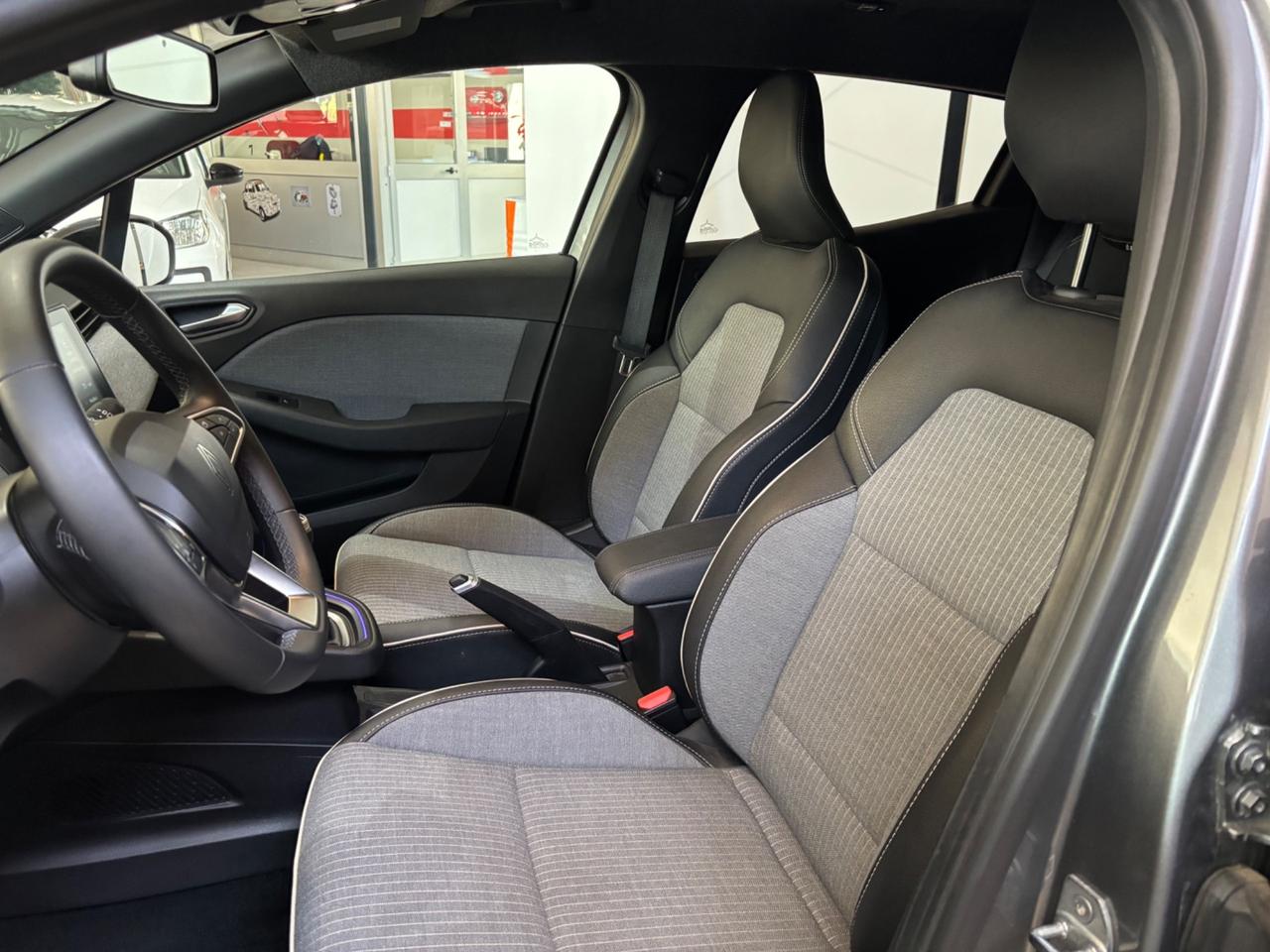 Renault Clio TCe 90 CV 5 porte Techno