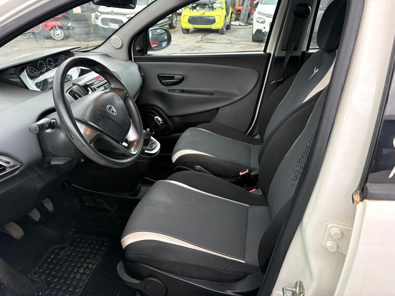 Lancia Ypsilon 1.3 MJT 16V 95 CV 5 porte S&S Elefantino