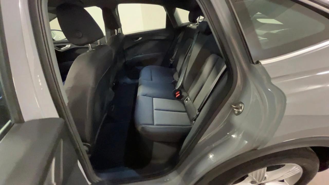 Audi Q4 35 e-tron Business